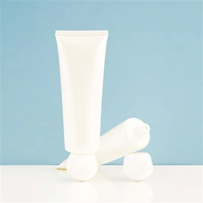 PE Cosmetic Squeeze visage de lavage à la crème